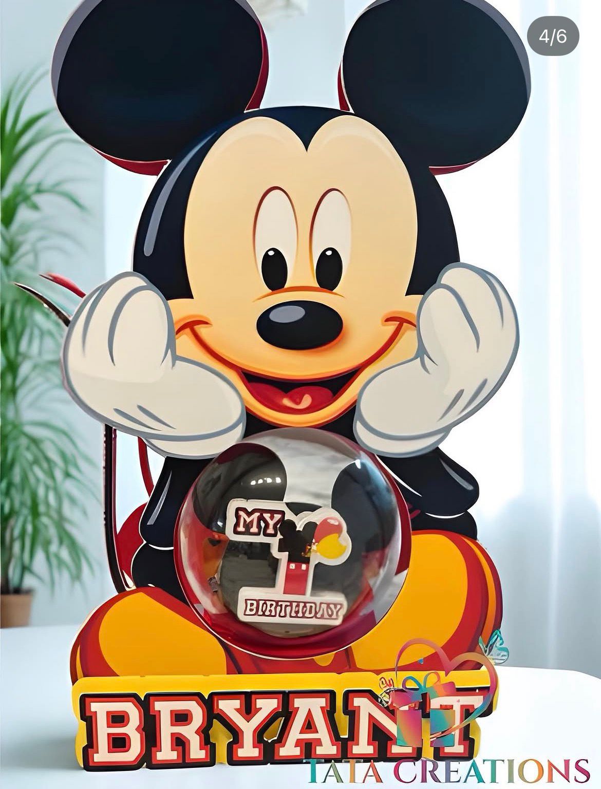 3D Mickey Mouse centerpiece with snow globe and personalized name